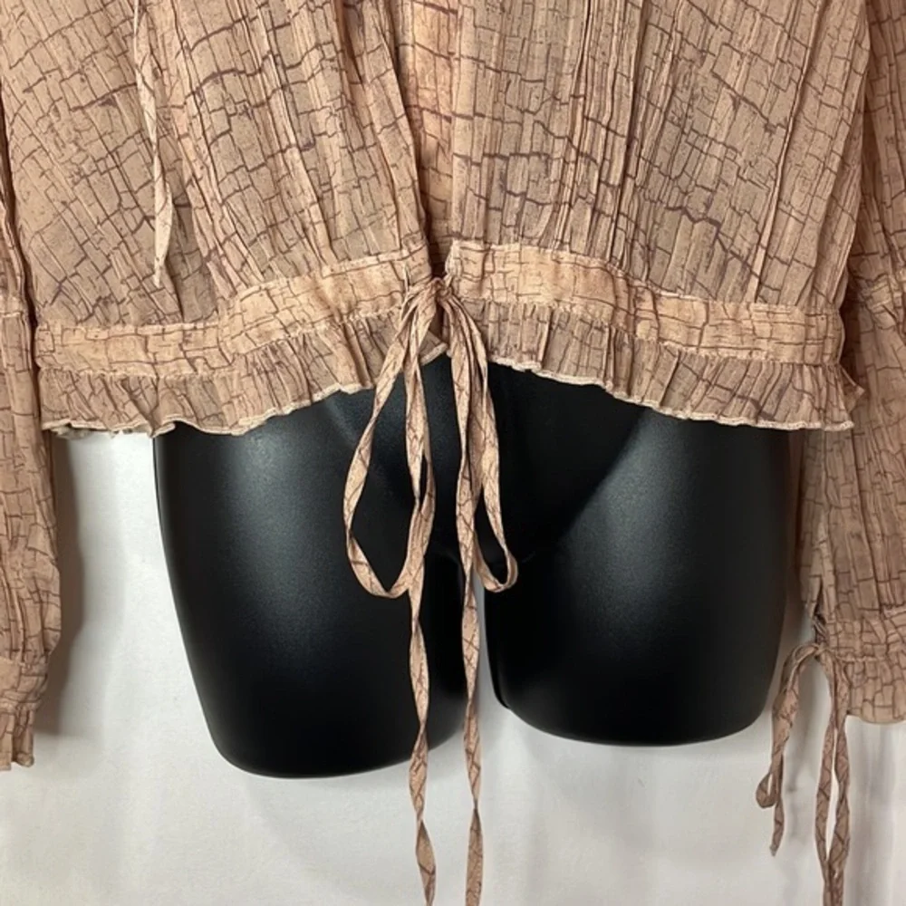 H&M Patterned Ruffle Tie Blouse - Picture 4 of 9